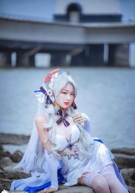 迷人的保姆免费观看_高清超清免费观看
